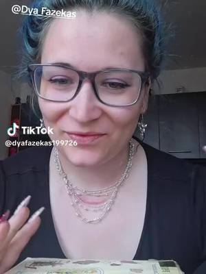 @Dya_Fazekas 