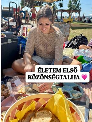 Életem első közönségtalálkozója 🥹🩷 Piknik a Balatonon, zaba, ökörködés, nevetés… és természetesen videózni kb. teljesen elfelejtettem. 🤣 De a napnak itt még nincs vége… ⛵️ Ti eljönnétek a következő közönségtalira? 👀 #közönségtalalkozó #változás #élet #életmódváltás #nekedbe
