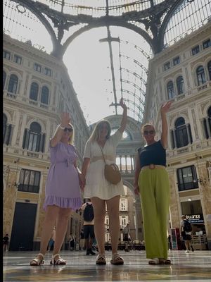 Nápoly 🇮🇹🍕🍹☀️ #jump #jumptrend #italy #napoli #holidays 