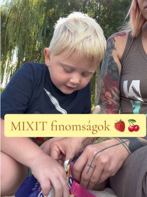 |reklám| @Mixit.hu  Még kiélvezzük az utolsó balatoni napokat 🌊   a MIXIT egészséges nasik pedig tökéletesek a partra a gyerekeknek. 🥰  Mire hazaérünk, indul is az ovi és a suli, így mehetnek tovább az uzsonnás dobozba 🤭 08.24–08.31. között VIVKO10 kuponnal még kedvezményesebben rendelhettek, sőt a MIXIT felhasználóknak 2000 Ft jóváírás is jár. 🤎 #vivkonails #mixit #egészség #bts #kupon 