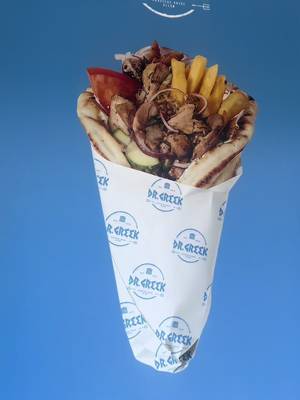 #Reklám #drgreek #drbbq #gyros #gyros   1212 Béke tér 1 .  Saját fűszerezés, omlós, puha hús. Tökéletes arányban hús-krumpli-zöldségek és a szoszók. Még most sem fogtam fel, hogy nem csak ráöntik az egy kanál szószt, hanem úgy megpakolják neked, hogy az félelmetes😄  Áradozunk róla, rólatok tegnap óta! Kedves dr Greek csapata!  Efarisztó ! 💙 Sok sok vendéget kívánunk nektek!  @dr greek 