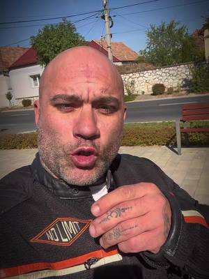 ha rám hallgatsz nem hallgatsz rám😀#magyartiktok #pusztuljonforyouba #moto #bikers #CapCut 