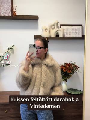 Egy kis gardróbszelektálás 🤎 Összegyűlt néhány darab, amit már nem igazán hordok, úgyhogy ideje továbbadnom őket. A videóban szereplő ruhákat frissen feltöltöttem Vintedre, hátha valaki másnál új kedvencek lesznek.  Vinteden antalflora néven találtok meg.🤍 #vintedhungary #fashiontiktok #secondhandfashion #closetcleanout 